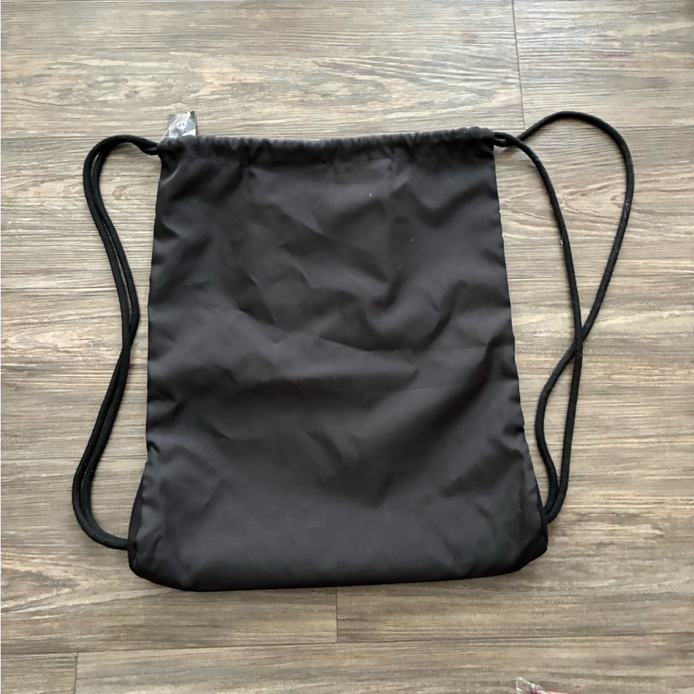 NWT- Tomorrowland 2025 drawstring bag & Goodies - Picture 4 of 9